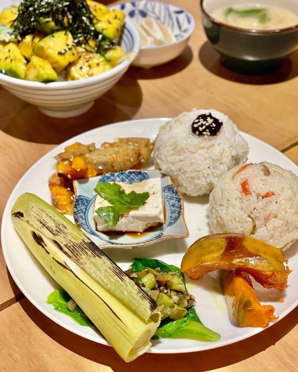 宜蘭素食餐廳推薦！三萩茶會推全素食無菜單料理，「這家」竟還有素食炒泡麵