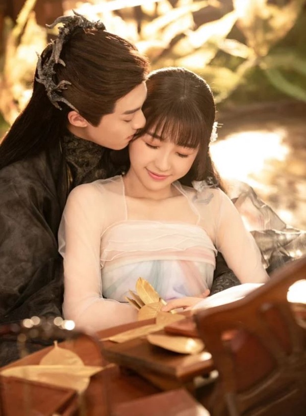 《蒼蘭訣》結局「超甜售後」！月尊婚後超寵老婆、月尊情敵出現？王鶴棣和他打起來了？