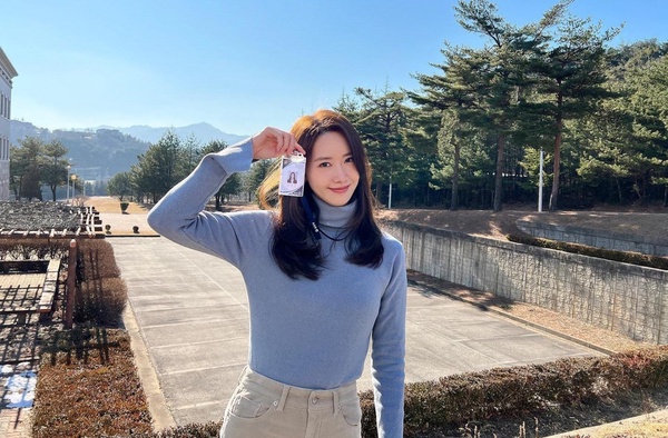 《黑話律師》主演群近況!李鍾碩辦見面會太寵粉、潤娥搭俊昊開拍新劇,金柱憲戲約不斷