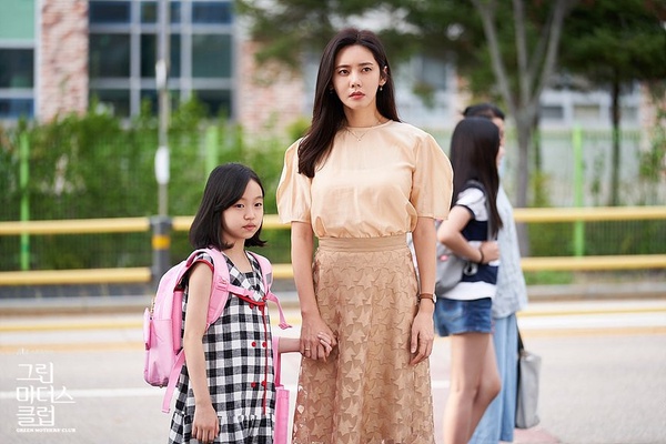 關於《小女子》秋瓷炫8件事！長腿女星代表、曾在中國活動6年，合作彭于晏主演《戀香》