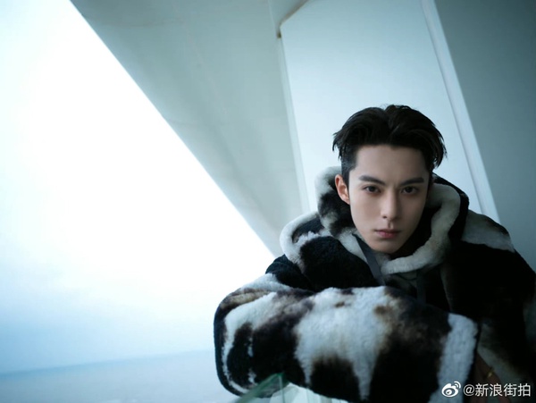 陸劇8位男星LV大秀「精修vs未修」對比!龔俊&朱一龍精修有差異,王鶴棣濃顏長相太吃香