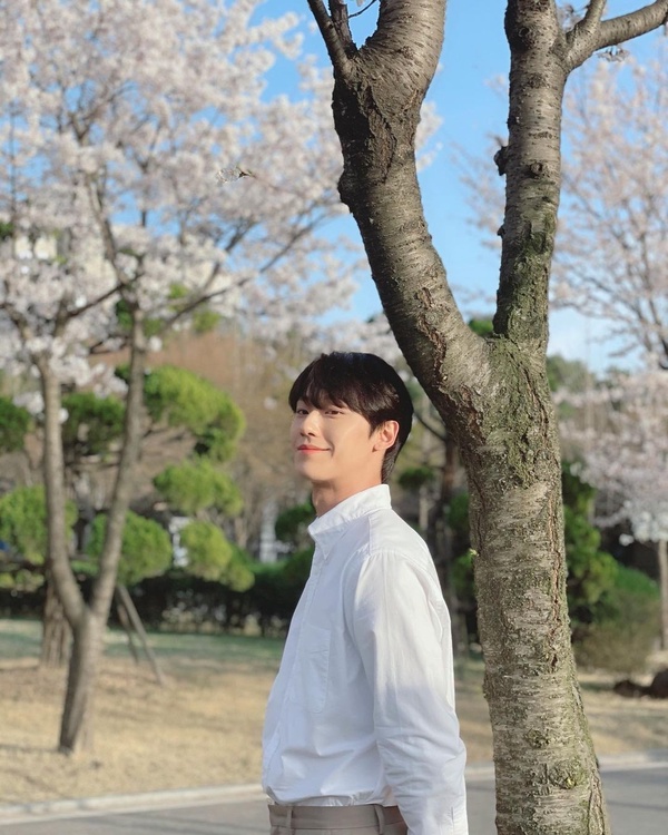 宋慧喬、李到晛《黑暗榮耀》Netflix上線6大看點:《鬼怪》編劇新作、暗黑人設引熱議