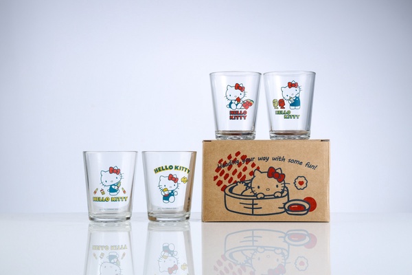 momo購物「Hello Kitty」集點加價購 寶島漫遊啤酒杯(4入)