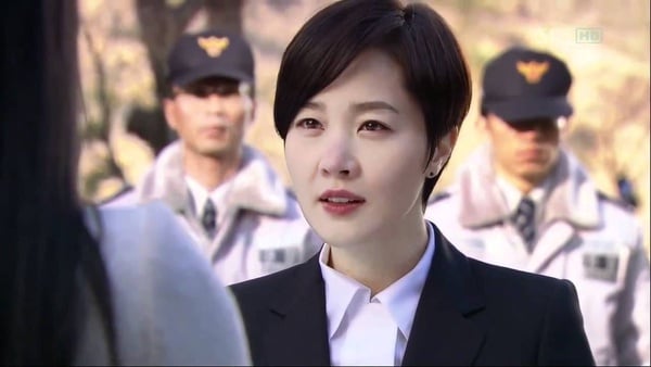《小女子》「怪物元尚雅」嚴志媛經典角色：與南宮珉合作《操作》，《素媛》形象超反差