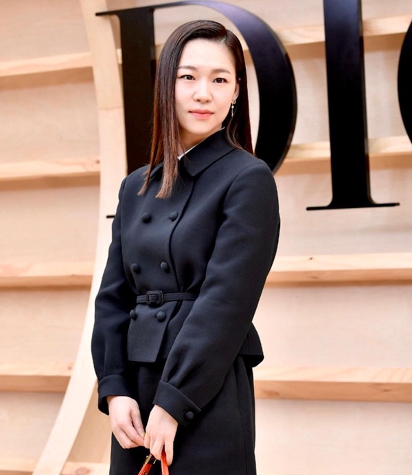 最近宣布結婚的韓星:《威基基》高媛熙嫁給企業家,《出走日記》的他曬一家三口照