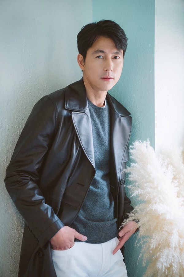 日網票選「40代人氣韓國男演員」TOP10！蘇志燮、南宮珉、李準基都上榜，冠軍毫無懸念