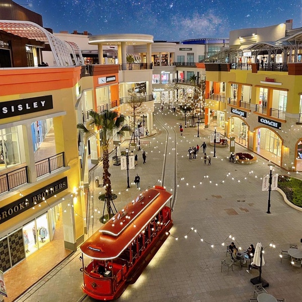 新開幕百貨商場:高雄草衙新光三越SKM Park Outlets