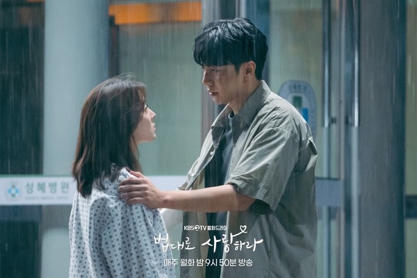 近期韓劇話題度TOP10！《Blind》評價高討論度低，《千元律師》獲第三，冠軍話題度持升
