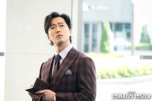 近期韓劇話題度TOP10！《Blind》評價高討論度低，《千元律師》獲第三，冠軍話題度持升