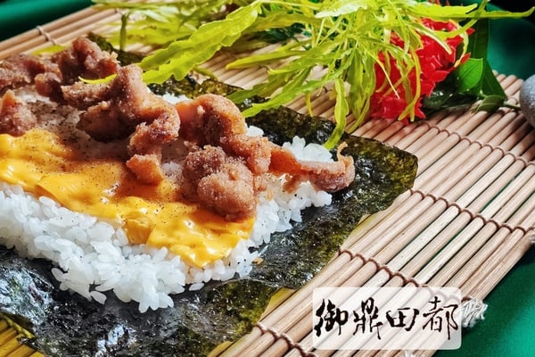 嘉義故宮南院周邊美食推薦:御鼎田都複合海苔美食館