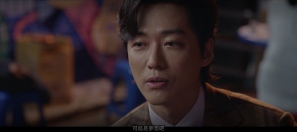 《千元律師》「智勳&周英」感情線細節！智勳「戴墨鏡」原因好虐，性格轉變是因為周英