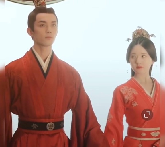 陸劇「正片沒播」的片段！《星漢燦爛》高甜大婚被刪光，《蒼蘭訣》丹音原本要愛巽風？