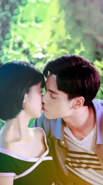 陸劇女星「螢幕初吻」對象！《追光者》吳倩給了羅雲熙，熱巴給了高偉光，她給了肖戰！