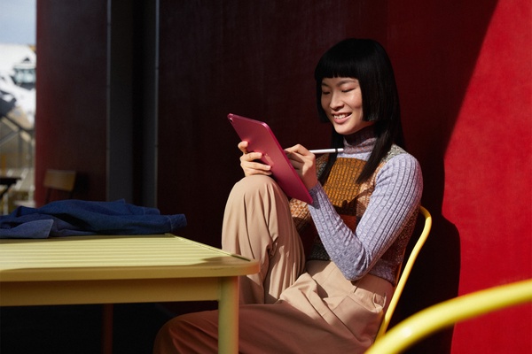 Apple全新「糖果色iPad」登場！畫素、效能再升級，玫瑰粉、寶寶藍亮眼新色必入手