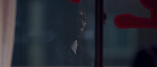 《千元律師》劇情「細節秘密」!第一集就埋「炸醬麵」伏筆,智勳每次收千元都會想周英