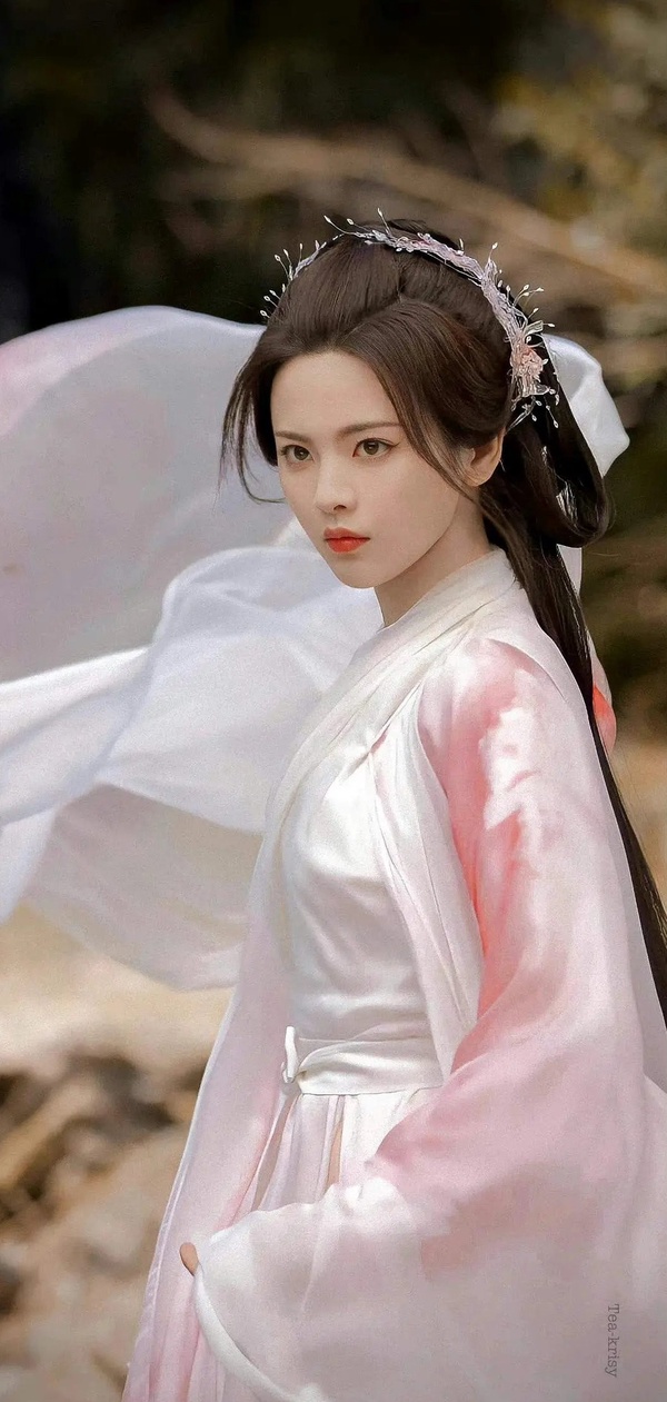 網評「95後陸劇小花」影視實績Top10!虞書欣能扛收視,白鹿頂流預備,趙露思公認第一