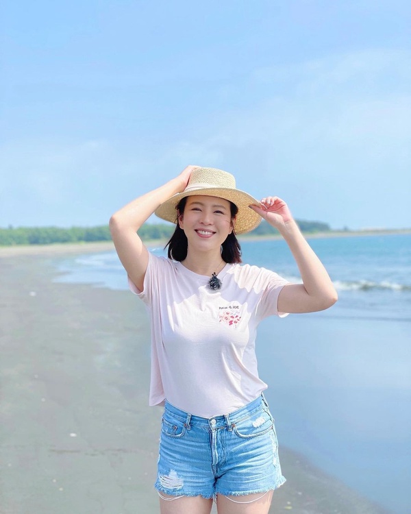 精通外文的女星!桂綸鎂會法文,蔡依林幫瑪丹娜翻譯繪本,林依晨韓文強到韓國人都驚豔