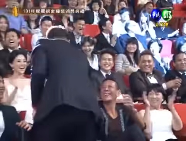 網議金鐘「呼聲高卻落敗演員」！楊謹華兩度敗給柯佳嬿、潘瑋柏惹火龍劭華一抱泯恩仇！
