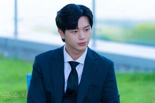 熱播韓劇話題度TOP10！《王后傘下》話題度狂飆，南宮珉《千元律師》竟不是第一！
