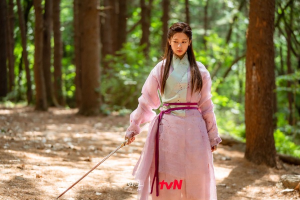 7組韓星演「同角色」！俊昊版「李祘」不輸李瑞鎮，李奎炯演《愛的迫降》難帥過玄彬！