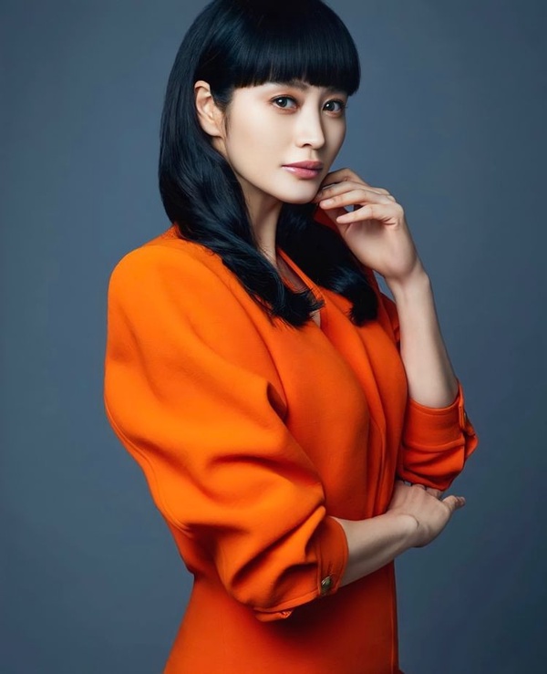 《王后傘下》主演戲外秘密！金憓秀曾是跆拳道好手？「成枏大君」竟和韓韶禧傳過緋聞！
