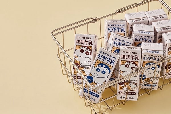三款「蠟筆小新奶茶」7-11獨家開賣！可可、焦糖兩種風味，香甜醇厚奶茶控必喝