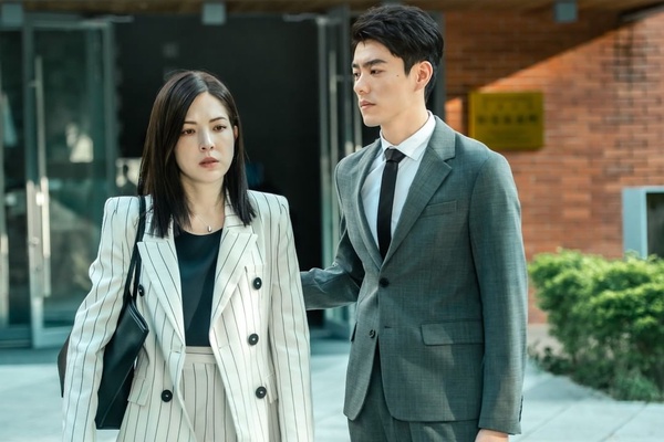 Netflix《她和她的她》劇情看點、角色關係！吳慷仁冷暴力賈靜雯，許瑋甯遭性別霸凌！