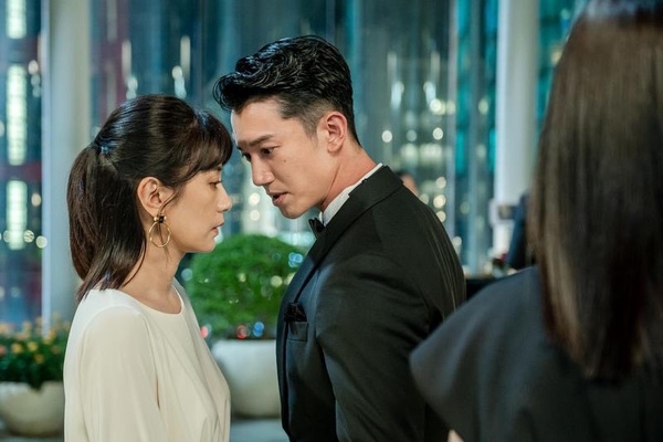 Netflix《她和她的她》劇情看點、角色關係！吳慷仁冷暴力賈靜雯，許瑋甯遭性別霸凌！