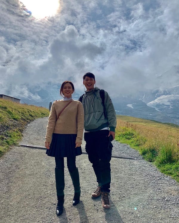 孫藝珍順利生下兒子！玄彬婚後超寵孫藝珍，提到寶寶甜笑：「要買漂亮球鞋給他！」