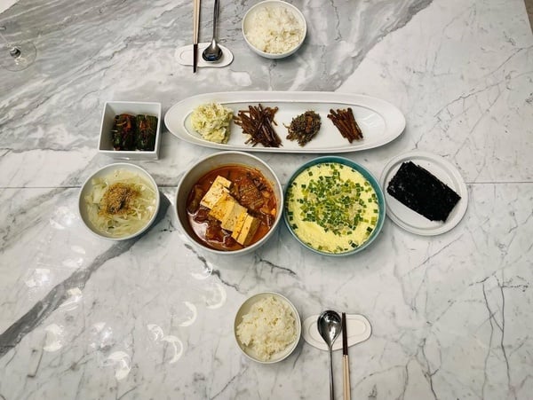 孫藝珍順利生下兒子！玄彬婚後超寵孫藝珍，提到寶寶甜笑：「要買漂亮球鞋給他！」