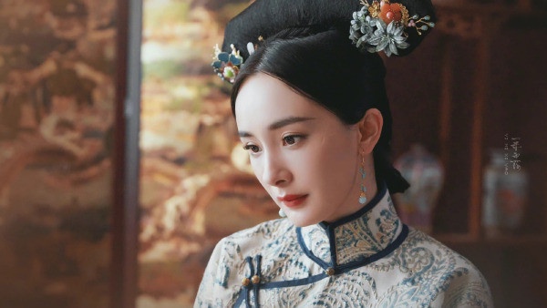 10位陸劇女星「戲外古裝造型」！楊冪清裝不輸《如懿傳》，虞書欣這套不輸《蒼蘭訣》！