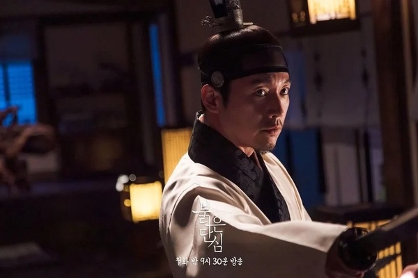 高評價「宮鬥韓劇」推薦！《王后傘下》無冷場《紅丹心》燒腦，這部被封韓版《甄嬛傳》