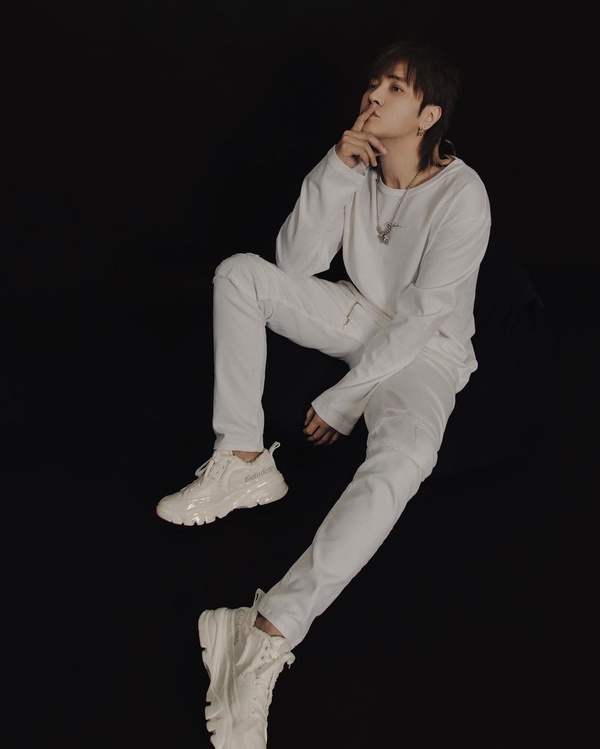 8位台灣男星都曾胖過！《她和她的她》李程彬體重破百，修杰楷圓過，彭于晏真的差太多
