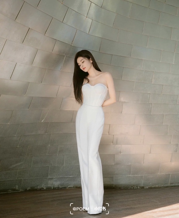 女星白色禮服造型:白鹿