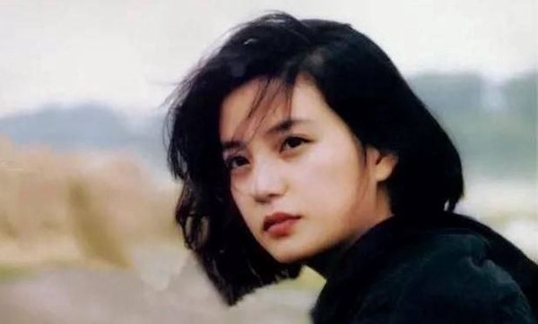 8位「現實中的校花」陸劇女星！娜扎號稱最美考生，景甜不輸同學鄭爽，楊冪美到被嫉妒