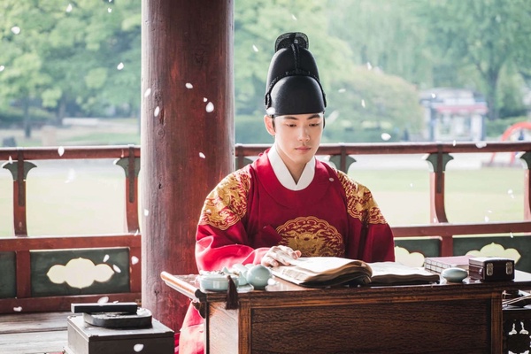 《王后傘下》《衣袖》君主都姓李!為何韓國古裝背景都在「李氏朝鮮時期」?這點是主因