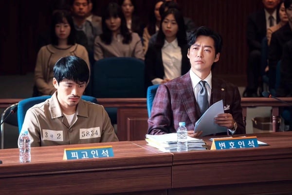 韓劇《千元律師》刪減集數有內幕？劇情注水太多、過多廣告被網友罵翻，南宮珉真的好衰