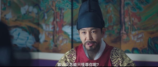《王后傘下》劇情細節解析！「掛飾」象徵錯誤的母愛，高貴人「手捧衣服」代表自省！