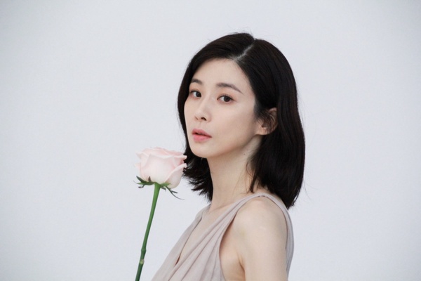 JTBC「2023待播」韓劇!俊昊&潤娥《King The Land》未播先火,《都奉順》續集要來了!
