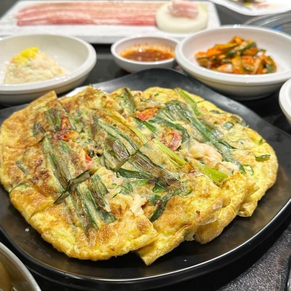 燒肉優惠！廚神白種元「本家BORNGA韓式燒肉」首店開幕，訂位方式、菜單價位、優惠快看