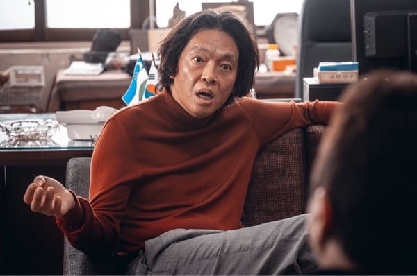 韓媒票選「2022最佳電影新星」TOP8！《語意錯誤》朴栖含第七，高允貞贏IU，冠軍不意外