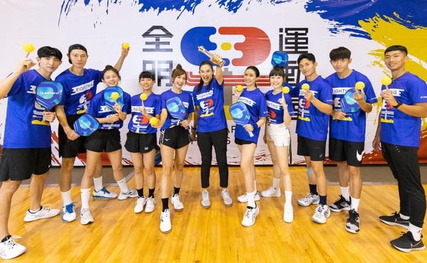 《全明星4》爭議事件！星光黯淡被嘲「全素人」，季中補強惹議，黃隊排擠疑雲狂燒！