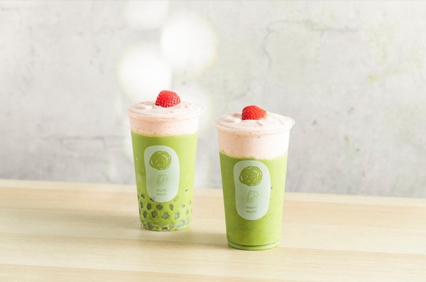 草莓控開喝！麥吉推「草莓奶蓋系列」手搖新品，粉紅草莓奶蓋搭抹茶、可可都讚