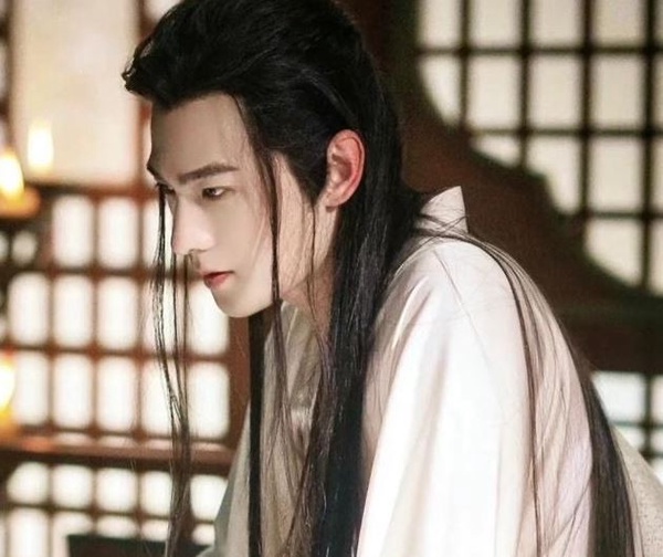 網評「10大新晉古裝男神」！吳磊憑《星漢燦爛》成古裝男神，肖戰、任嘉倫古裝就沒崩過