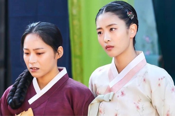 《王后傘下》6點分析世子&清荷有多配？沒有婆媳問題、性格互補，根本命中注定的愛情！