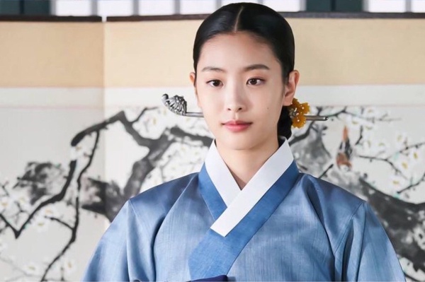 《王后傘下》6點分析世子&清荷有多配？沒有婆媳問題、性格互補，根本命中注定的愛情！