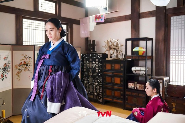 《王后傘下》6點分析「武矸大君&初月」速配原因!初月懂他的幽默,武矸因孩子變成熟了