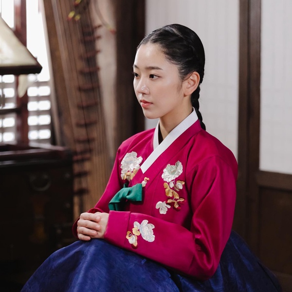 《王后傘下》6點分析「武矸大君&初月」速配原因!初月懂他的幽默,武矸因孩子變成熟了