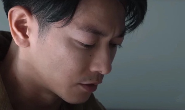 《First Love初戀》恆美的愛情代表了多數女孩，自欺欺人的最後終究輸給「命中註定」！