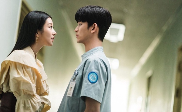 netflix《雖然是精神病但沒關係》